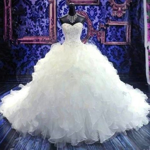 Wedding Dresses Sweetheart Chapel Train Tiered Bridal Gown with Beading and Rich Ruffles
