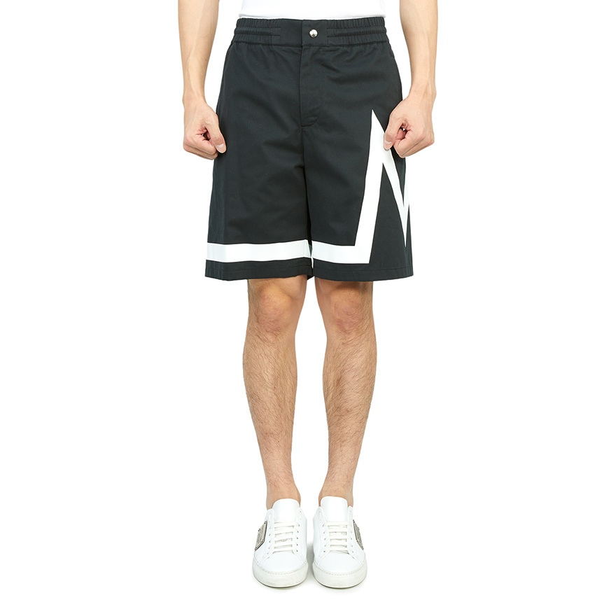 [MONCLER] Logo 2B00001 59668 999 Man Shorts Pants (Loose Fit)
